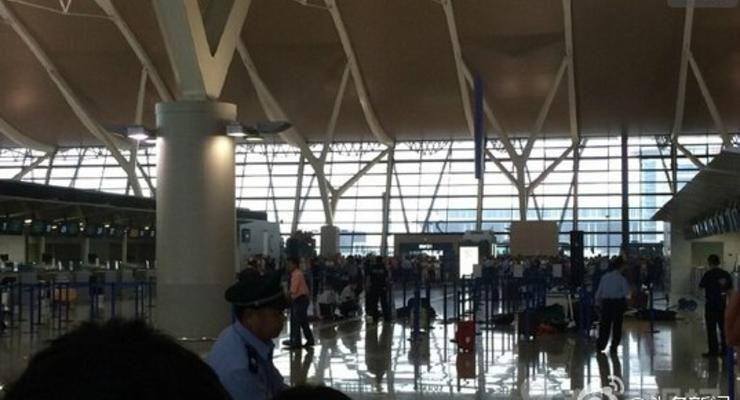 В аэропорту Шанхая прогремел взрыв