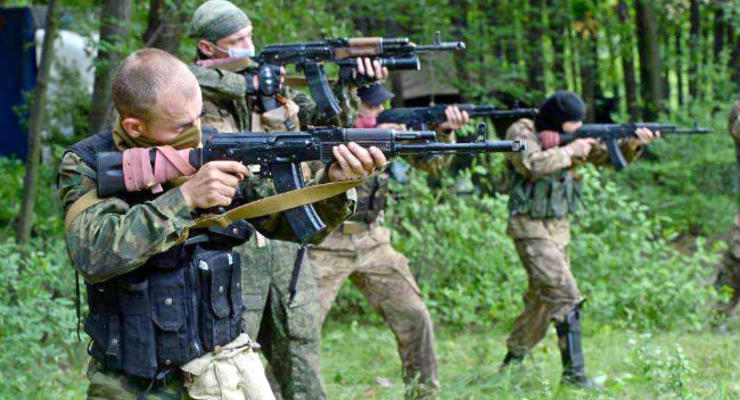 В Донецке прошло совещание боевиков с участием ФСБ и Росгвардии