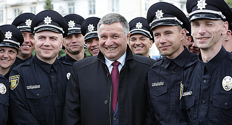 Аваков анонсировал реформу полицейского образования в Украине