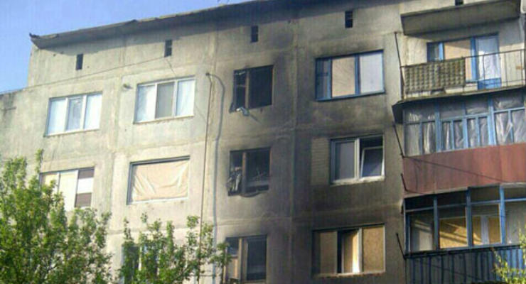 На Донбассе боевики попали снарядом в жилой дом