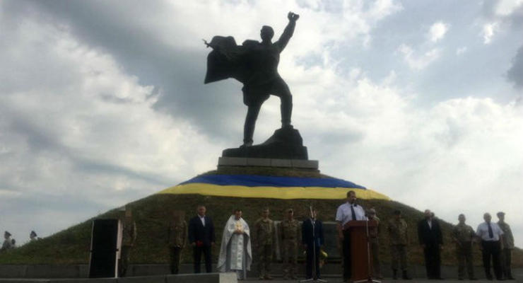 В Киевской области перезахоронили останки воинов Второй мировой