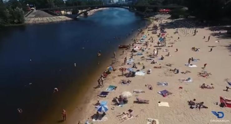 Пляжи Киева показали с высоты птичьего полета