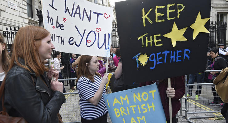 В Великобритании проходят протесты против Brexit