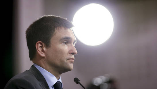 Донбасс может получить самоуправление после деэскалации - Климкин