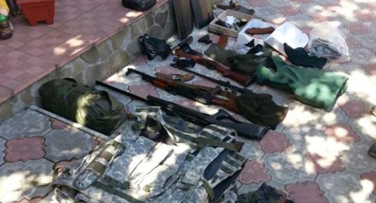 На предприятии Донецкоблгаз нашли схрон оружия и прослушку