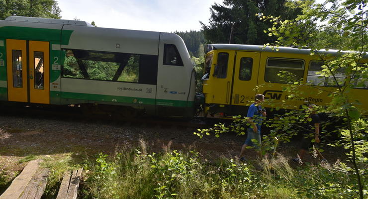 В Чехии произошло лобовое столкновение поездов: есть раненые