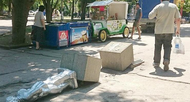 В оккупированном Севастополе повалили памятник Ленину