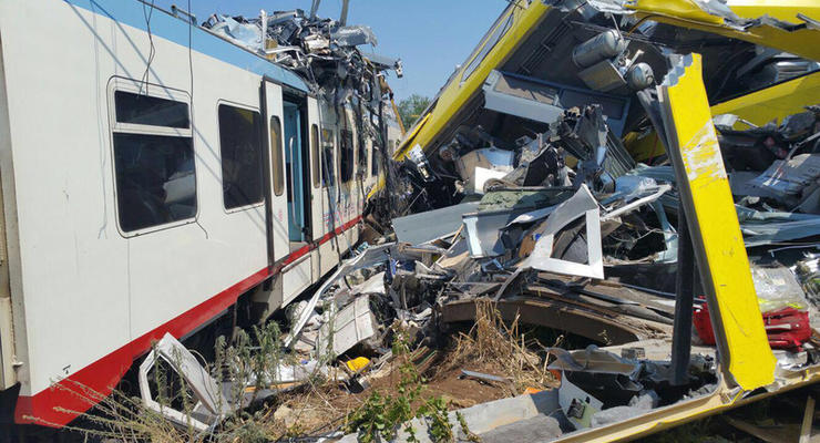 Столкновение поездов в Италии: Количество жертв увеличилось