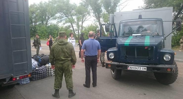 Украине передали 23 заключенных из ДНР