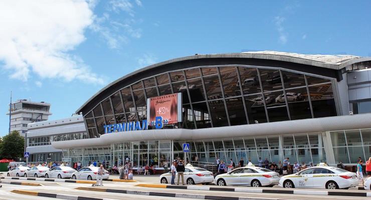 Столичная прокуратура и СБУ провели обыски в аэропорту Борисполь