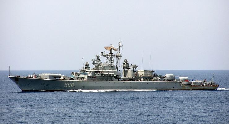 В Черном море возле района учений Си Бриз обнаружили два судна РФ