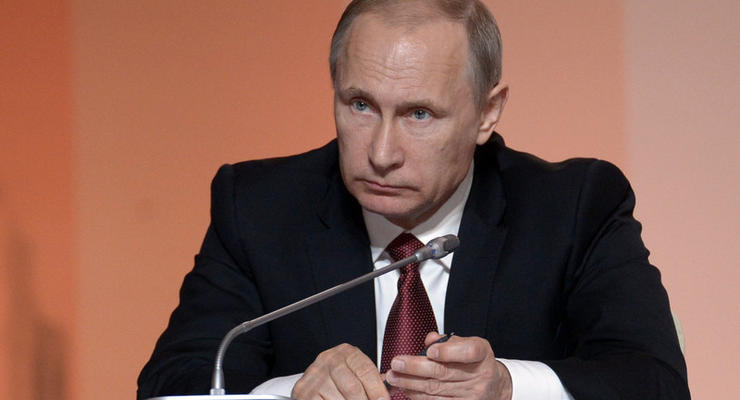 Опрос: 17% россиян не поддерживают Путина