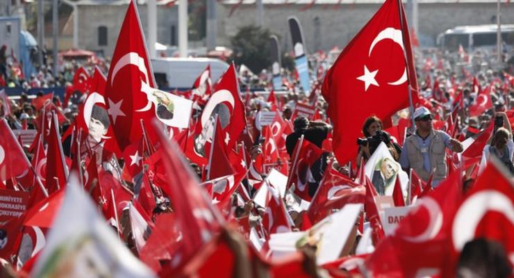 Попытка переворота нанесла Турции $100 млрд ущерба - министр