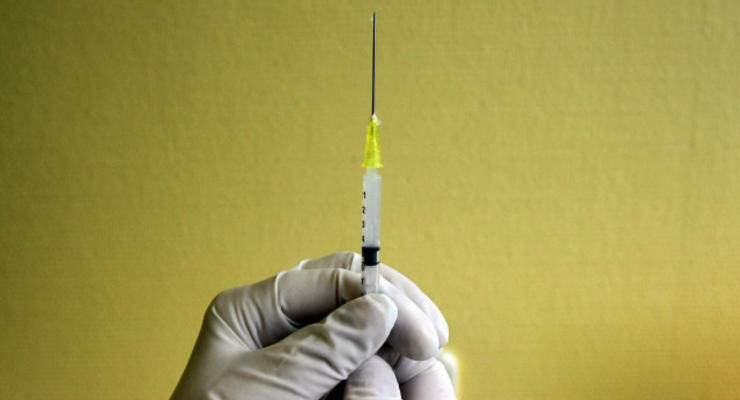 СМИ: есть ли в Украине вакцины?