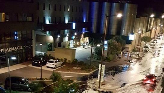 В одном из городов Франции улицы залило вином