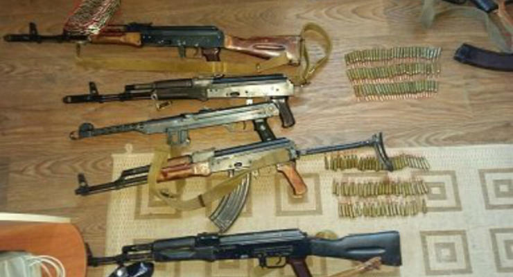 Полиция изъяла арсенал оружия в центре Киева