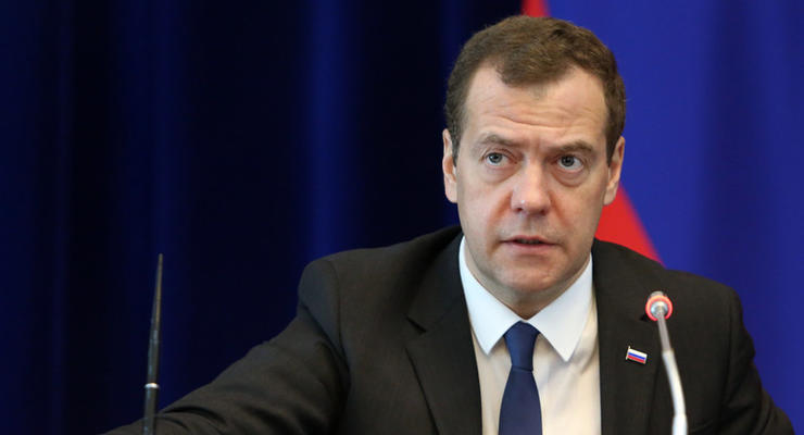 Медведев допустил разрыв дипломатических отношений с Украиной