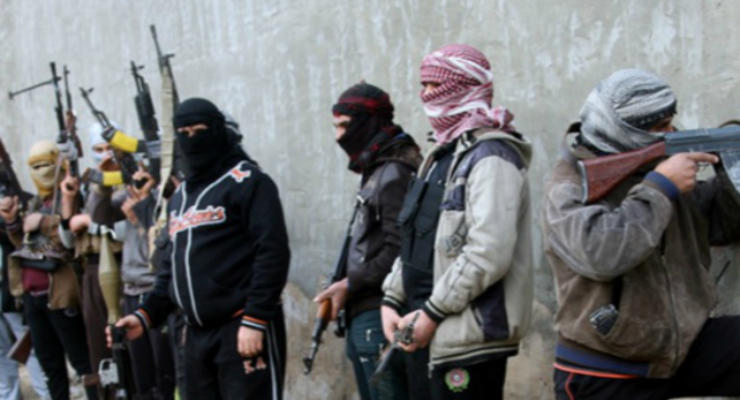 В Сирии террористы ИГ взяли в плен 2 тыс мирных жителей