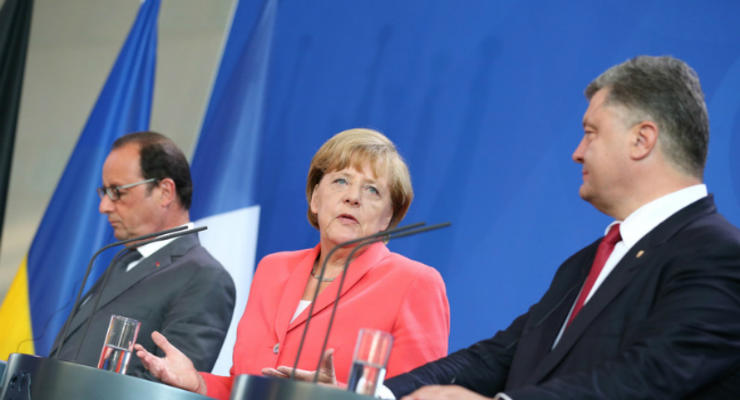 Порошенко рассказал Меркель и Олланду, что думает о "диверсантах"