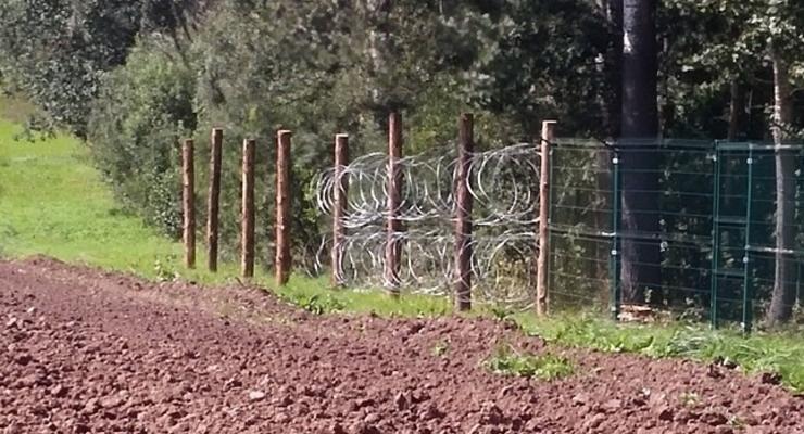 Россия строит забор на границе с Польшей - СМИ