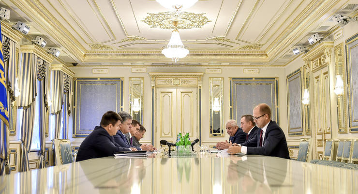 Минск поблагодарил Порошенко за посредничество в диалоге с ЕС