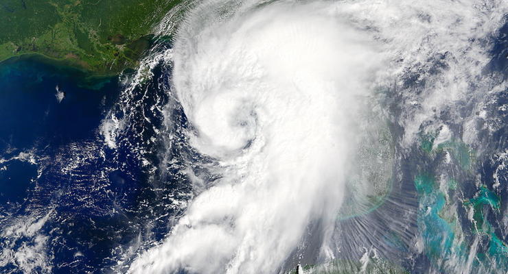 На север Флориды обрушился первый за 11 лет ураган