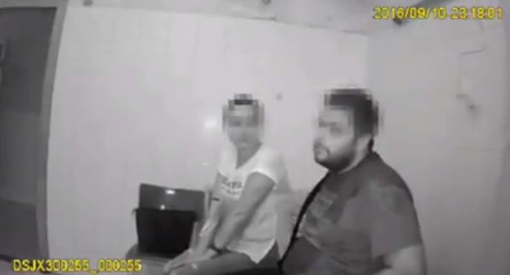 Появилось видео задержания пьяного прокурора в Мукачево