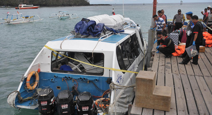 На Бали взорвался паром с пассажирами, есть жертвы
