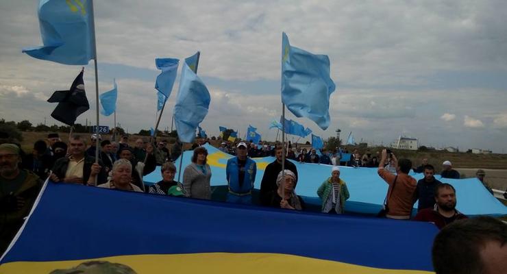 Годовщина блокады Крыма: На админгранице прошел митинг