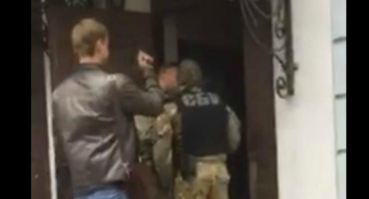 СБУ проводит обыски в офисе компании Новинского в Киеве