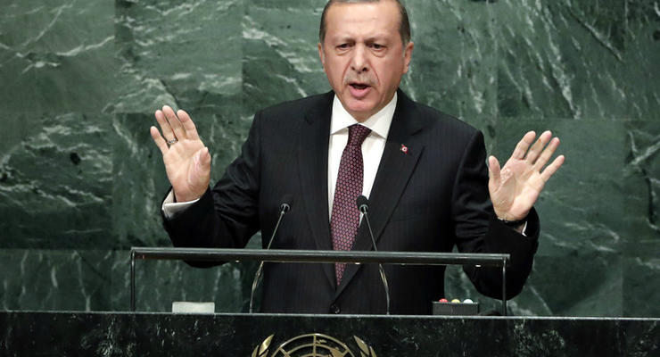 Турция готова вместе с США освобождать Ракку на своих условиях