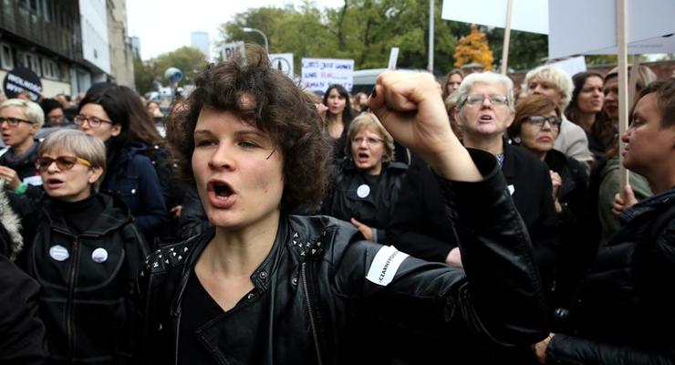 Польские евродепутаты не хотят, чтобы в ЕП обсуждали права женщин