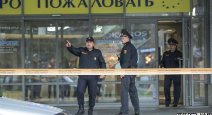 Неизвестный с бензопилой убил девушку в торговом центре в Минске