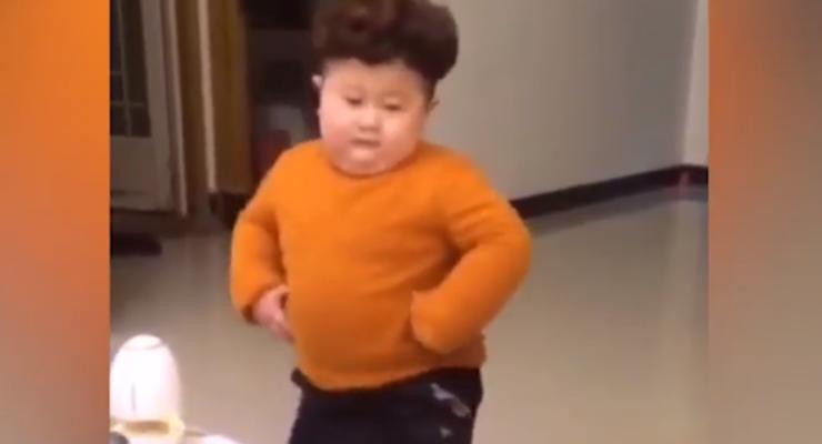 Похожий на Ким Чен Ына танцующий ребенок покорил Сеть