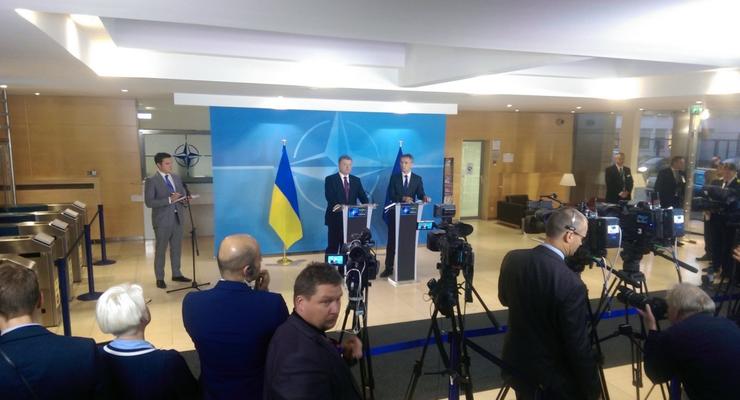 Порошенко: Украина выполнит Минск, но не за счет своих интересов