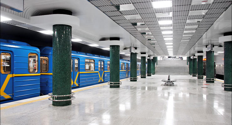 В поезде Киевского метрополитена произошло возгорание