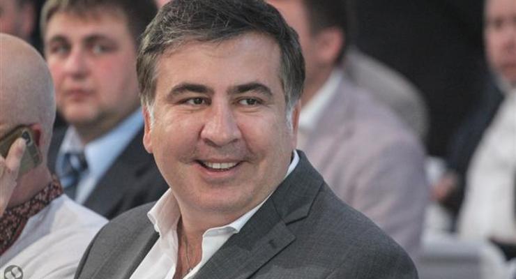 Декларация Саакашвили: живет в комнате, земля и дом в Грузии