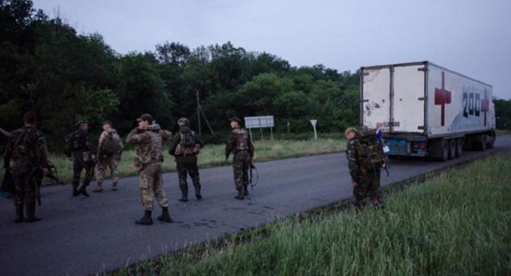 Наблюдатели ОБСЕ заметили фургон с грузом 200 на российской границе