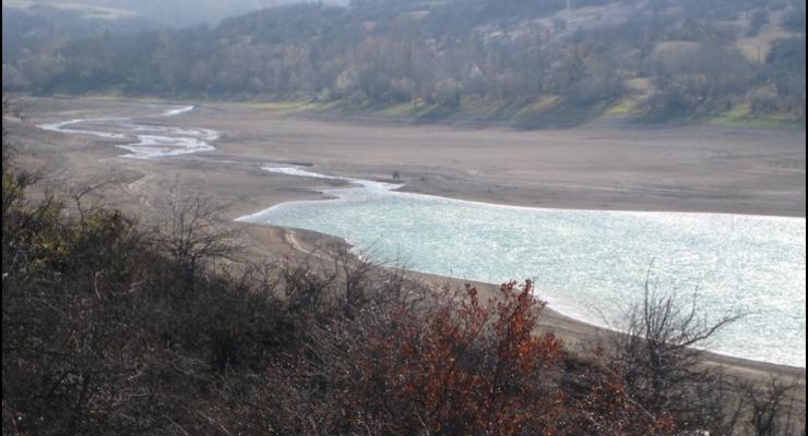 Крым без воды: на оккупированном полуострове мелеют водохранилища