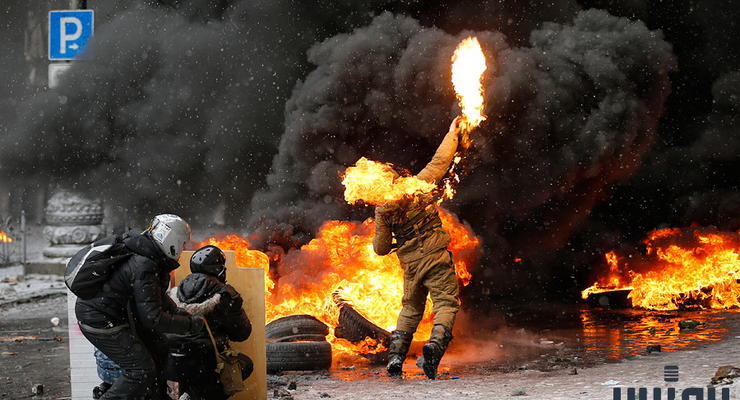 Украина в огне: фильм Оливера Стоуна выходит на телеэкраны