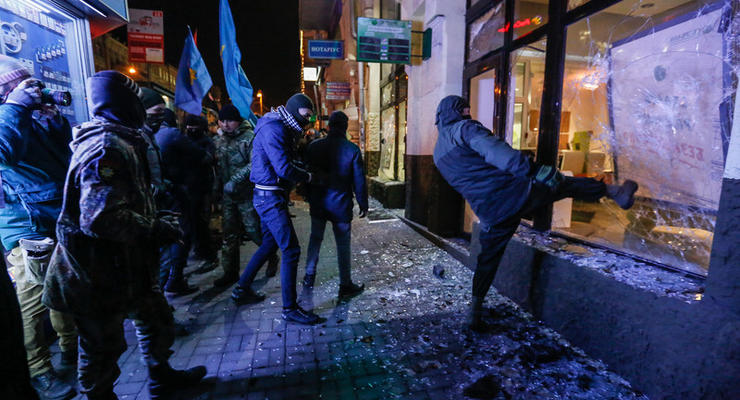 Начальник киевской полиции рассказал о погромах в центре города