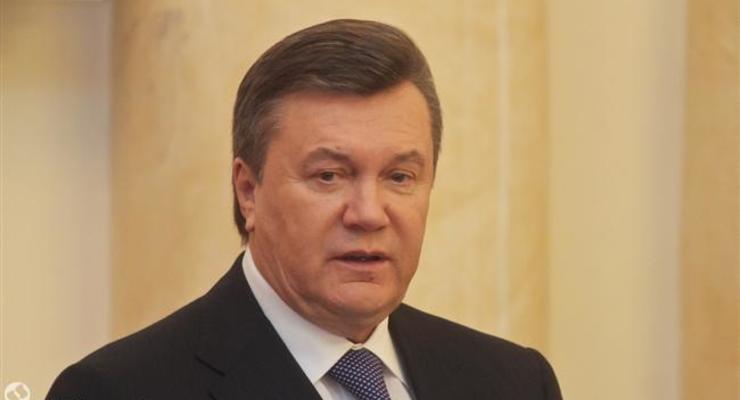 Судья принял решение допросить Януковича в пятницу