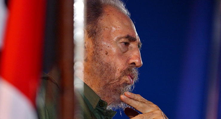 Фиделя Кастро похоронят 4 декабря: траур продлиться девять дней
