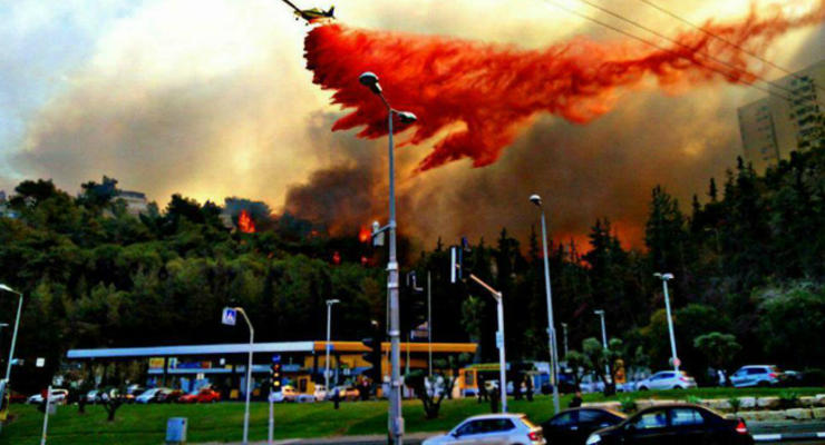 Украинские самолеты в Израиле начали тушение пожаров