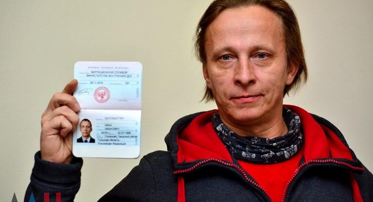 Охлобыстин на коленях просил у Захарченко паспорт ДНР