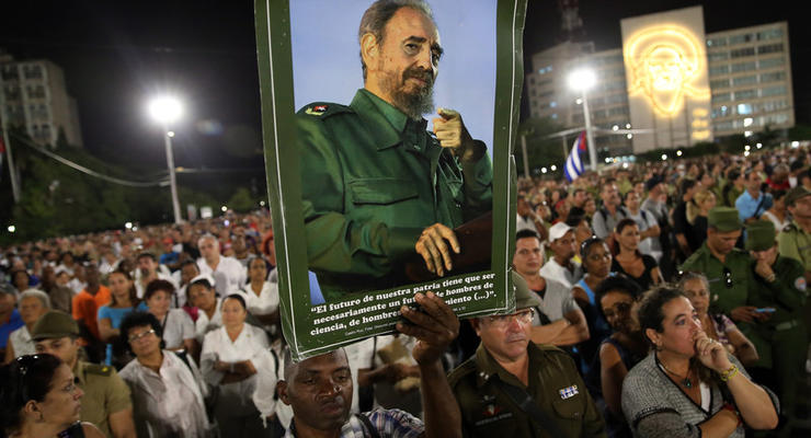 На Кубе прошла церемония прощания с Фиделем Кастро