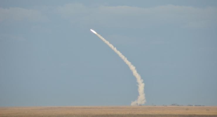 Ракетные испытания возле Крыма: появилось видео