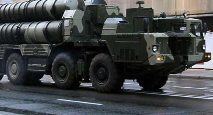 Россия перебросила в Сирию дивизион ракетной системы С-300