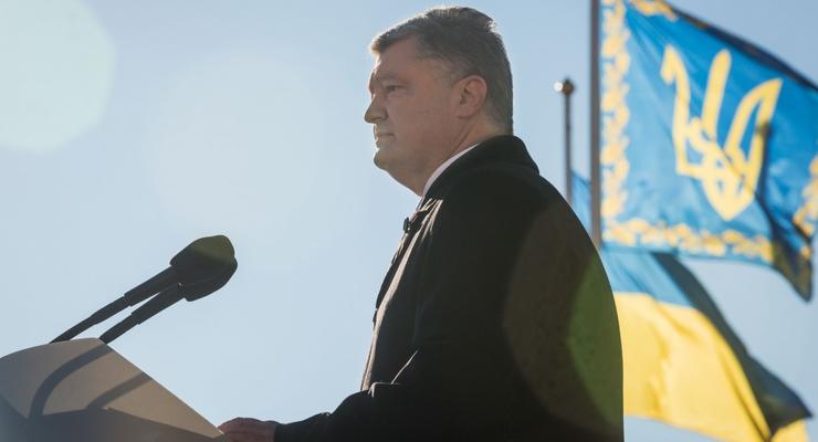Порошенко поздравил украинцев с днем прав человека