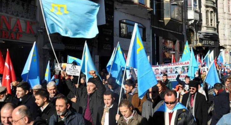 В Турции прошла акция протеста против действий России в Крыму